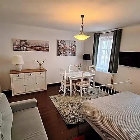 Leipa Apart-hotel 3*